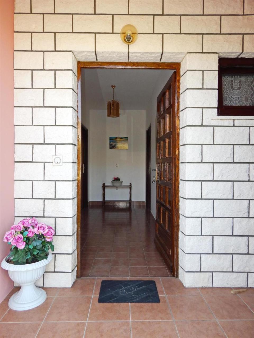Apartments Rajko Паг Екстериор снимка
