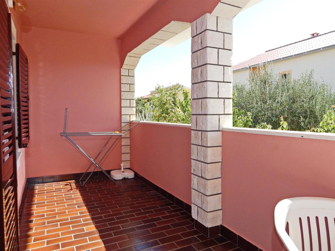 Apartments Rajko Паг Екстериор снимка